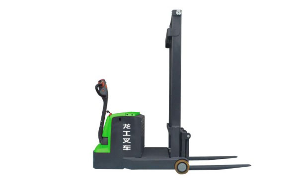 金昌CPD10-E1D1平衡重式堆高车(经济款)