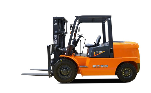 龙工金昌叉车选购指南：如何选择适合您的型号？